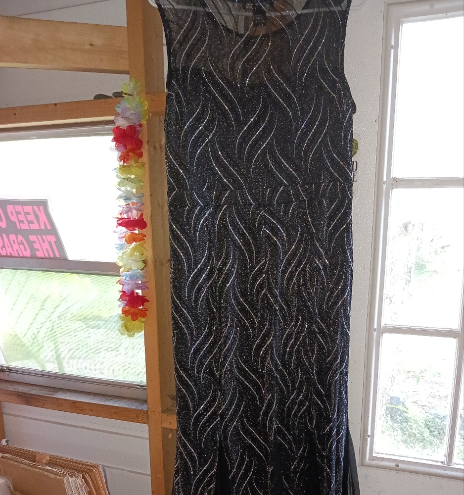 Glamours dress